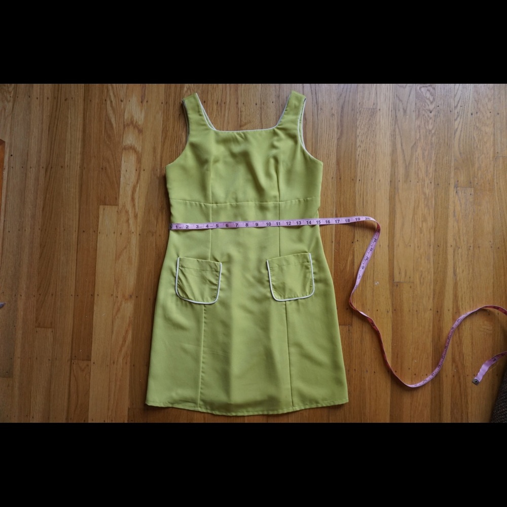 90s Vintage Green Mod Mini Dress with Pockets